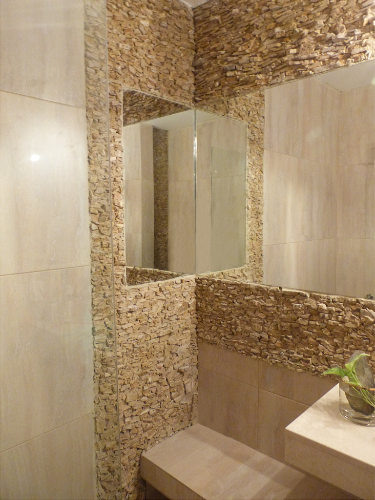 24-Baño piedra (Rosario-Arg)